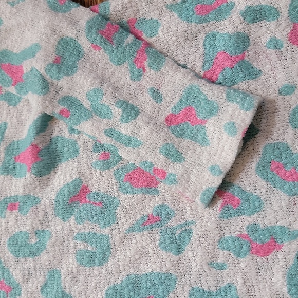 Pink & Turquoise Leopard Sweater - Picture 3 of 6